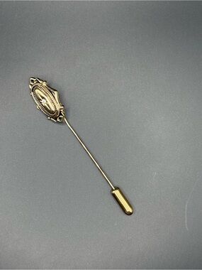 Avon Kensington  Stick Pin